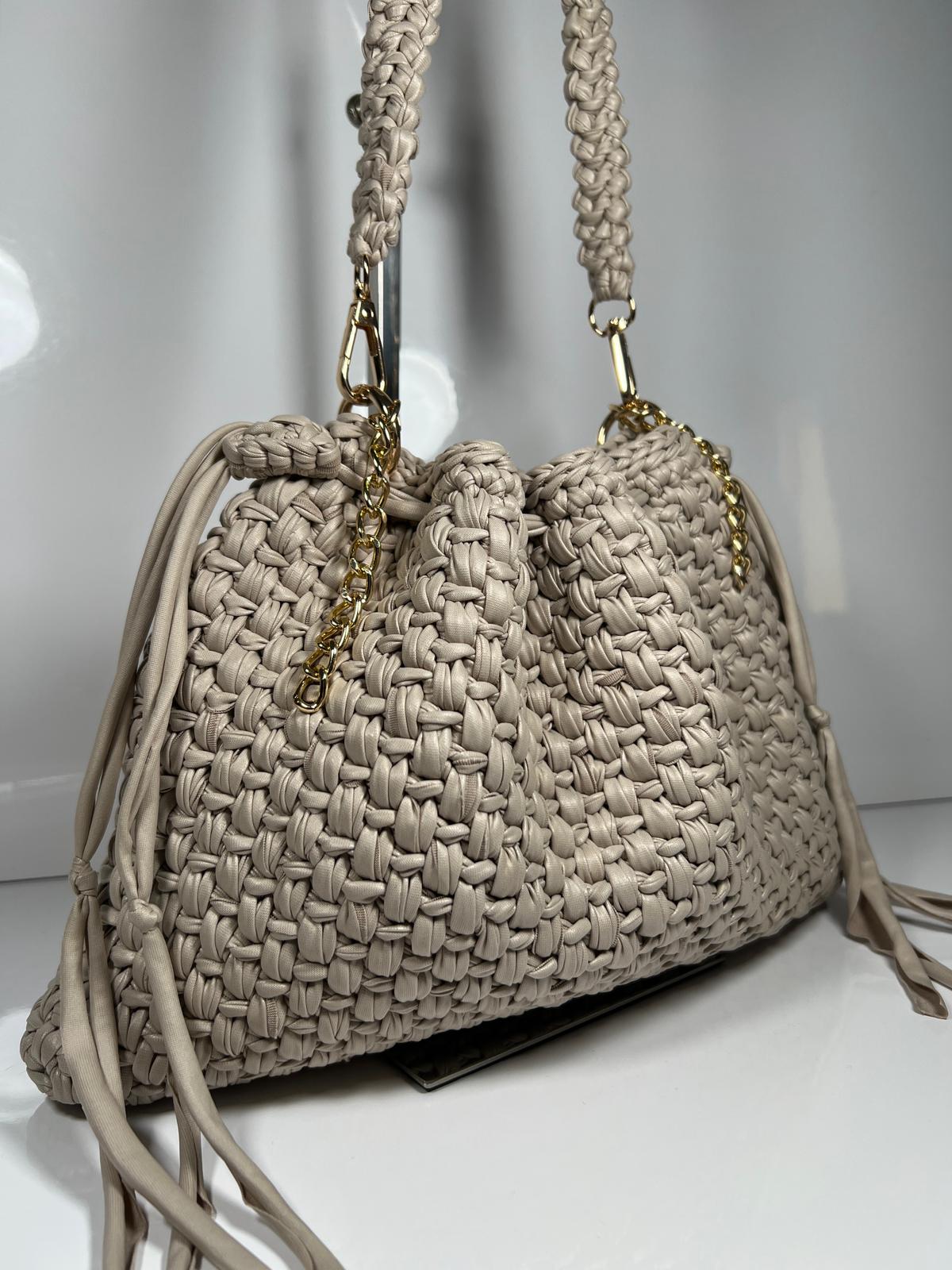 Borsa all’uncinetto DUST – Large in colore Tortora |