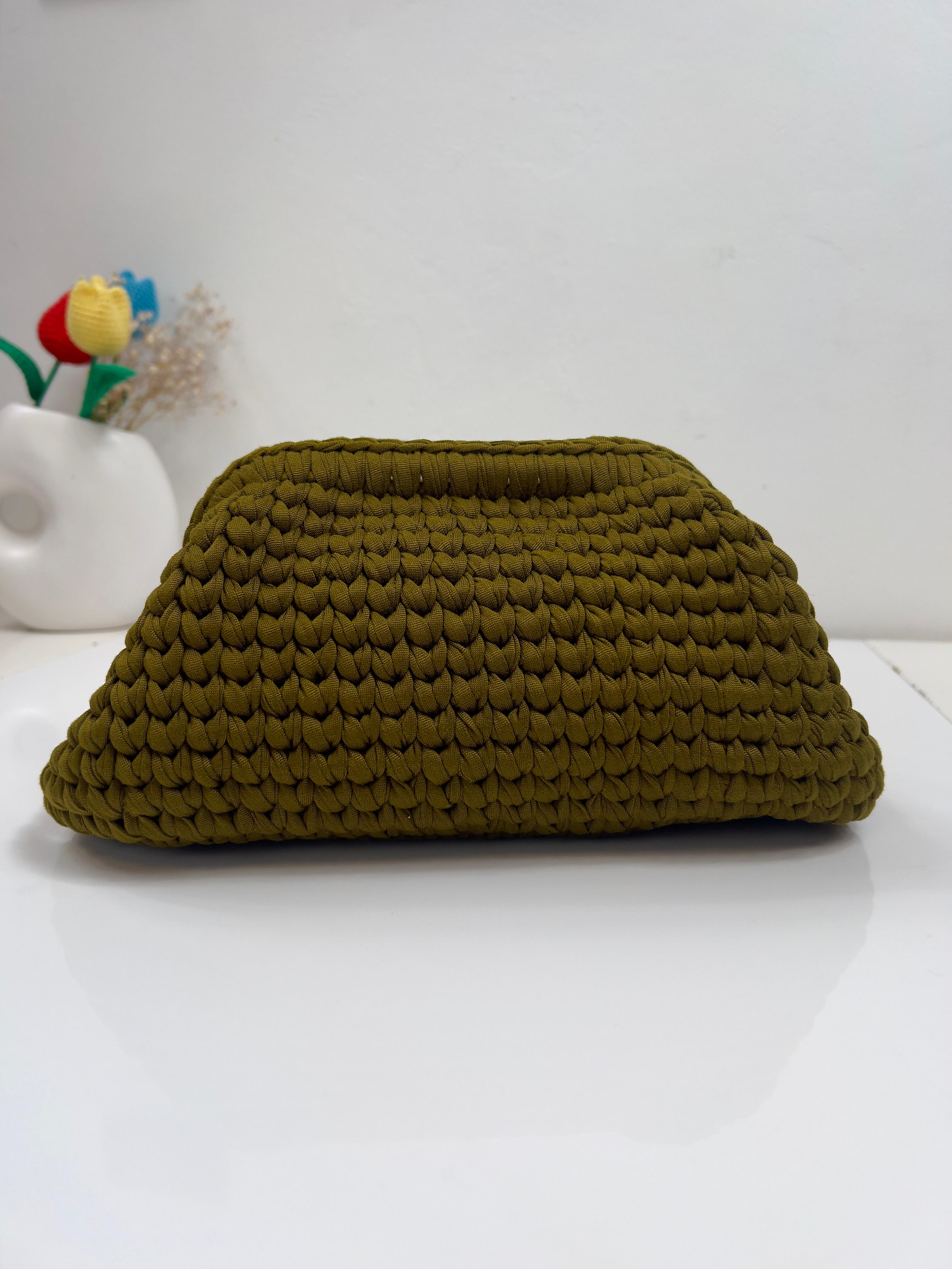 Clutch Midì - VERDE OLIVA
