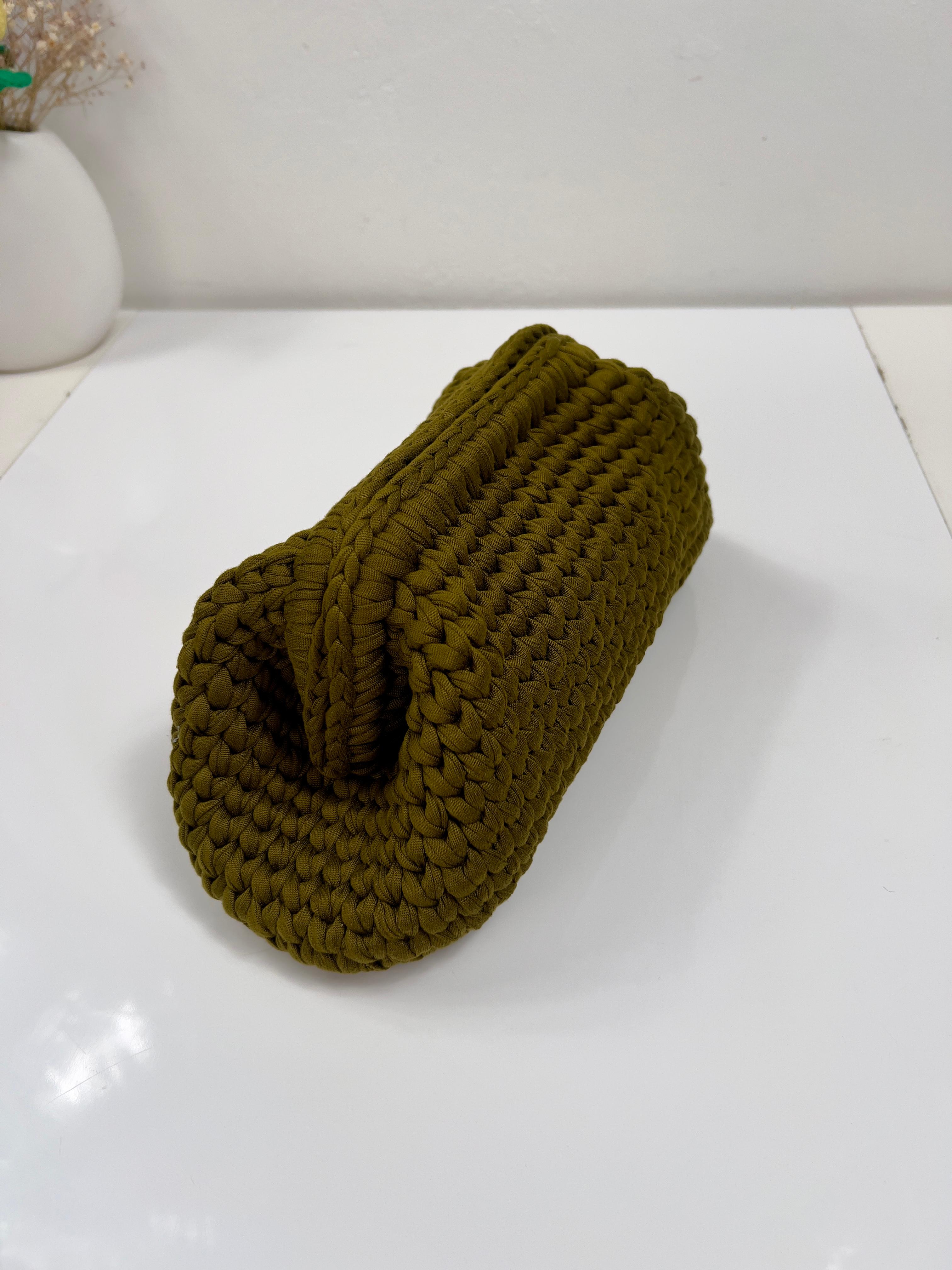 Clutch Midì - VERDE OLIVA